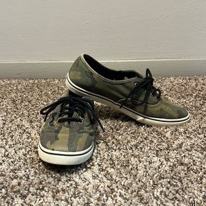 Camo Canvas Vans Women’s Size 8